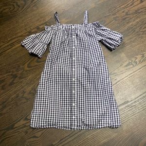 Summery plaid navy dress with off-the-shoulder sleeves